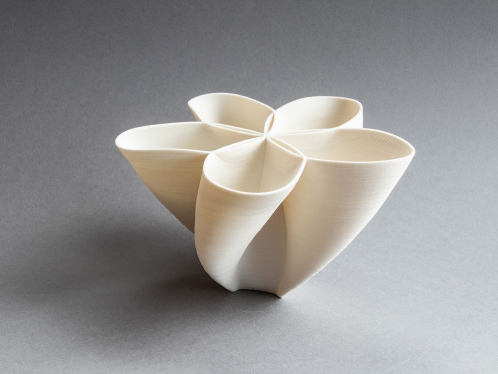 cinquefoil bowl, porcelain