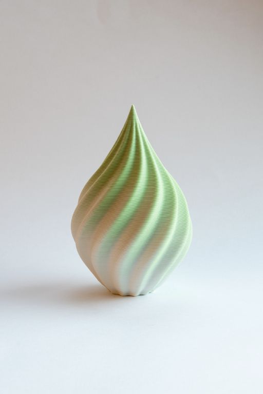 Cone, green/white porcelain